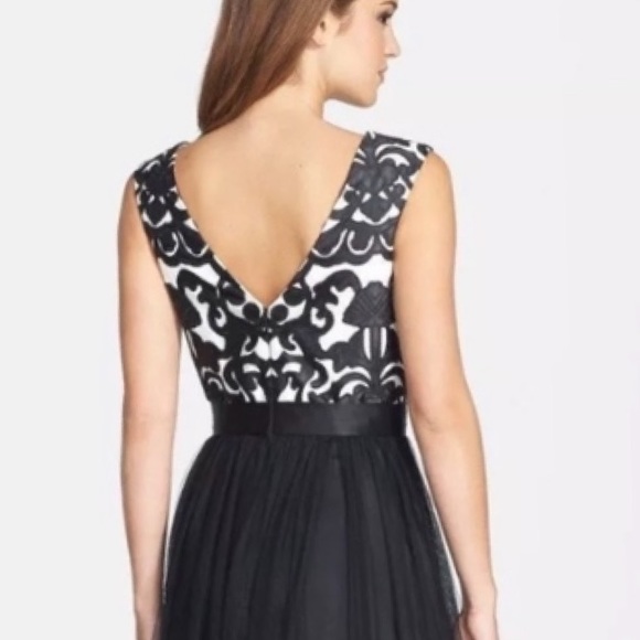 Aidan Mattox black and white tulle Gown - Picture 3 of 13